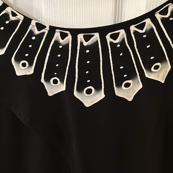 Split back Top - Picture 9 of 12